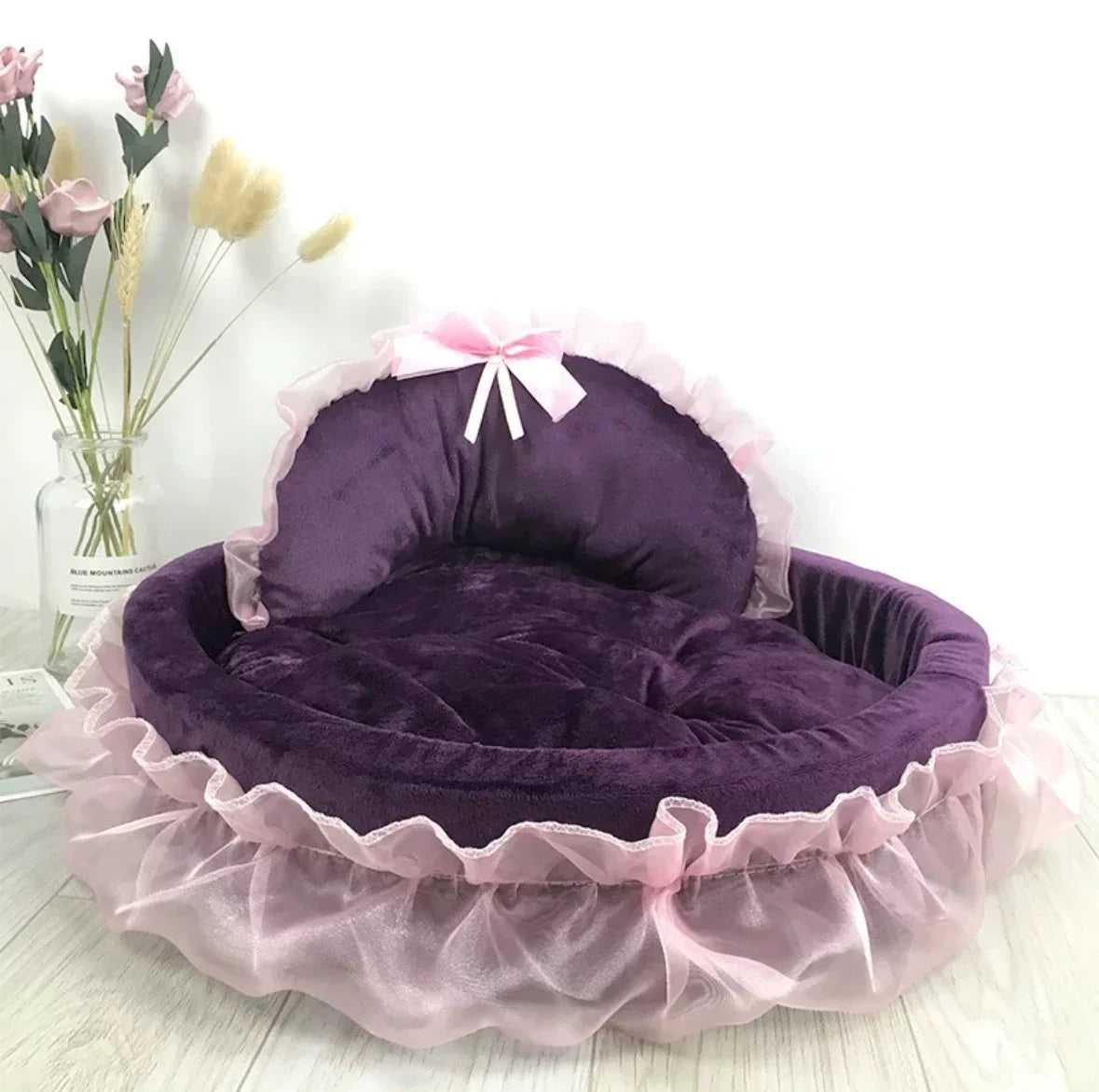 Princess Bow Lace Pet Bed - Luxury Oval Dog & Cat Sofa