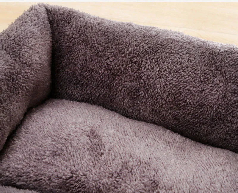 Black Dog Bed Plush Sleeping Bed for Large, Medium and Small Dogs, Non-Slip and Bite-Resistant Pet Sleeping Mat